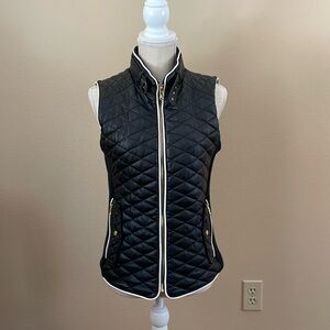 Fate Black Quilted Vest with Gold Accents in size medium VGUC